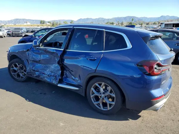 5UX53DP04N9K21631 2022 BMW X3 - Image 2