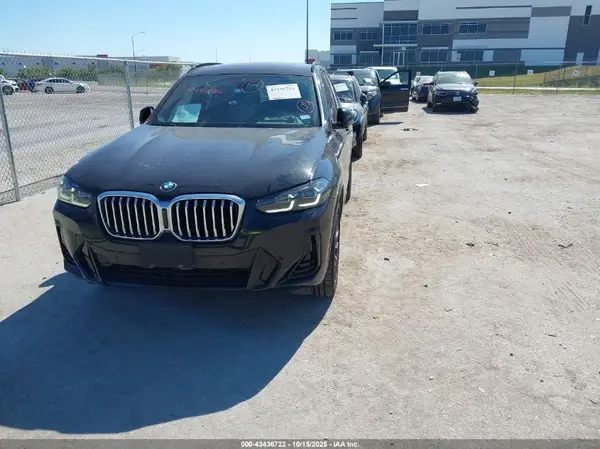 5UX53DP04N9K29891 2022 BMW X3 - Image 2