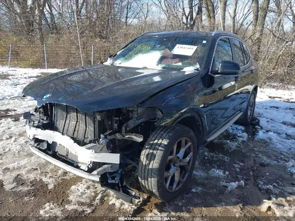 5UX53DP04N9K67248 2022 BMW X3 - Image 2
