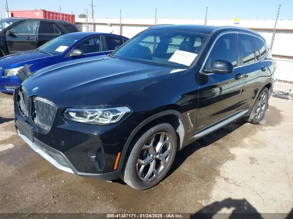 5UX53DP04N9K82316 2022 BMW X3 - Image 2