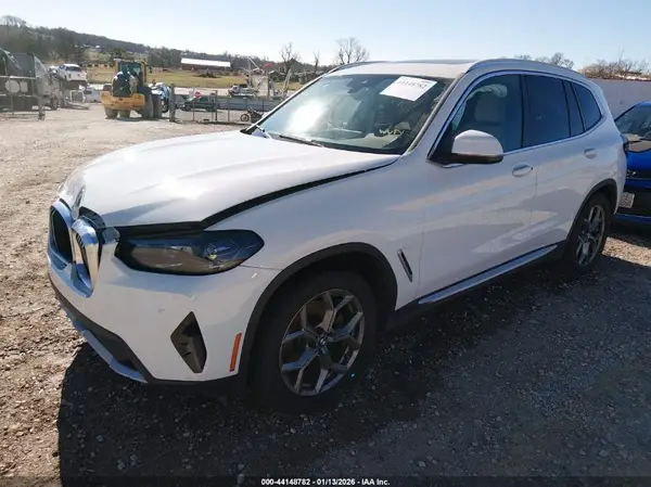 5UX53DP04N9M20288 2022 BMW X3 - Image 2
