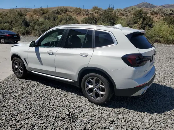 5UX53DP04N9M23062 2022 BMW X3 - Image 2