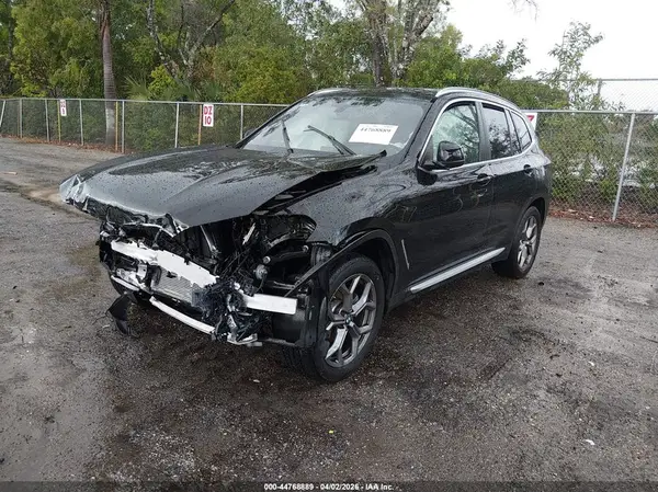 5UX53DP04N9M93466 2022 BMW X3 - Image 2