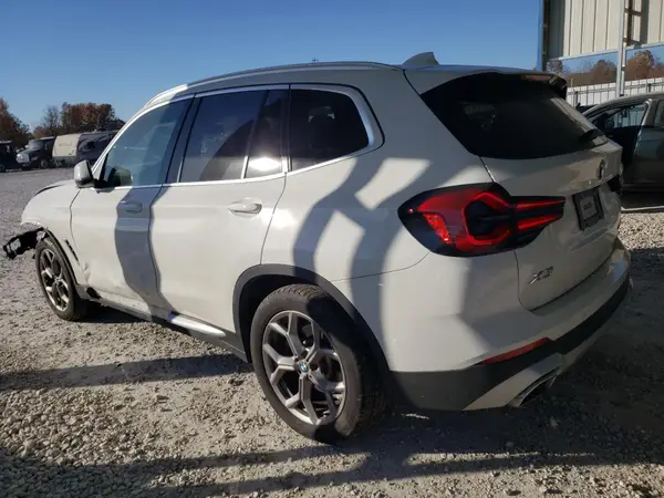 5UX53DP04N9M96190 2022 BMW X3 - Image 2