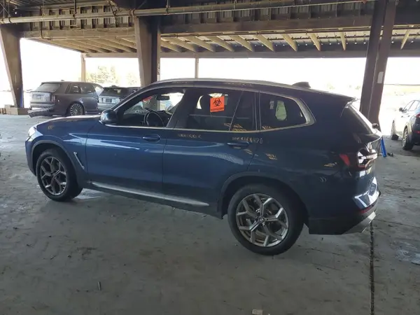 5UX53DP04N9N00884 2022 BMW X3 - Image 2