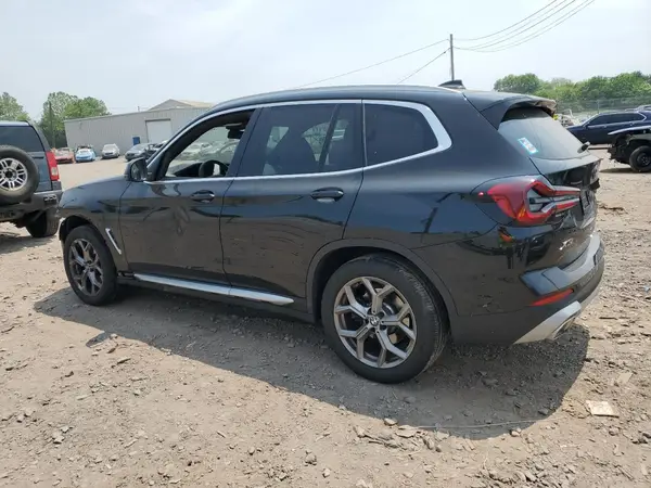 5UX53DP04N9N07804 2022 BMW X3 - Image 2