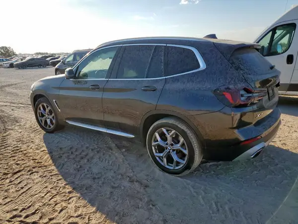 5UX53DP04N9N23260 2022 BMW X3 - Image 2