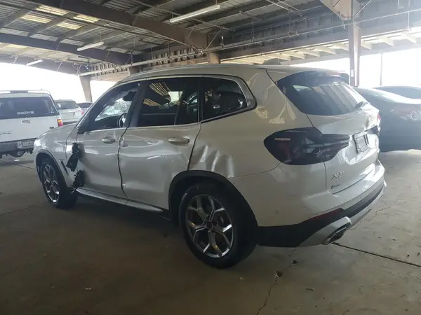 5UX53DP04P9R87930 2023 BMW X3 - Image 2