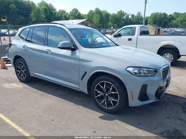 5UX53DP04P9R95638 2023 BMW X3 - Image 1
