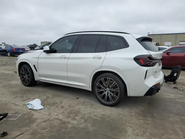 5UX53DP04P9S02676 2023 BMW X3 - Image 2