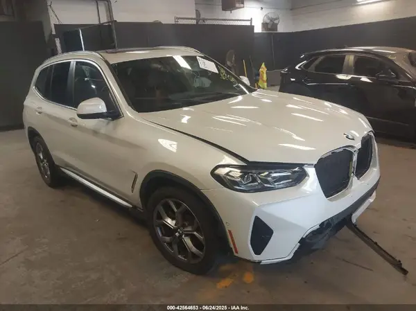 5UX53DP04P9T00445 2023 BMW X3 - Image 1