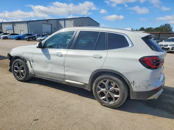 5UX53DP04R9U19762 2024 BMW X3 - Image 2