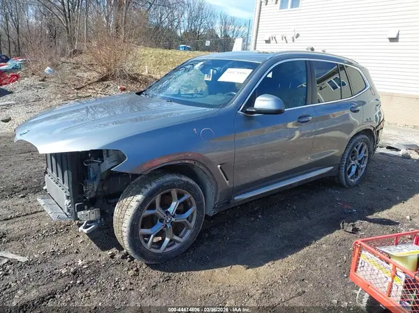 5UX53DP04R9V28108 2024 BMW X3 - Image 2
