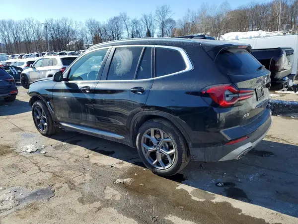 5UX53DP04R9V33809 2024 BMW X3 - Image 2