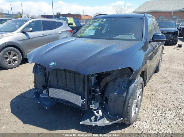 5UX53DP04R9V49783 2024 BMW X3 - Image 2