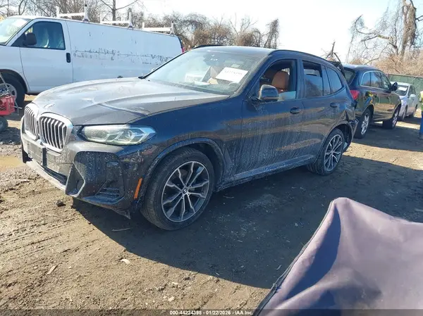5UX53DP04R9V86509 2024 BMW X3 - Image 2