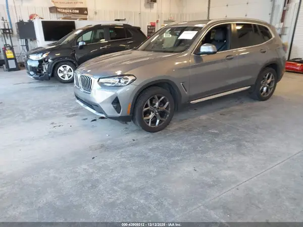 5UX53DP04R9W14910 2024 BMW X3 - Image 2