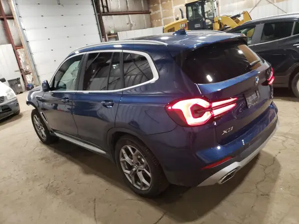 5UX53DP04R9W84438 2024 BMW X3 - Image 2