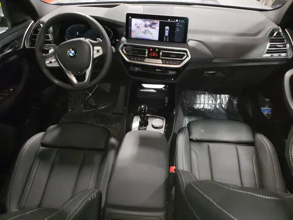 5UX53DP04R9W84438 2024 BMW X3 - Image 8