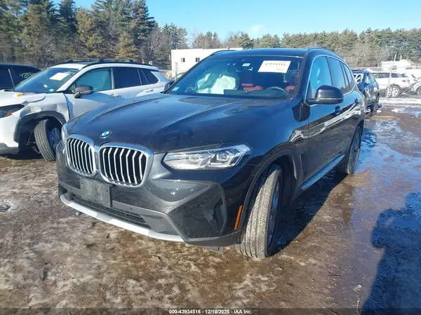 5UX53DP05N9J40458 2022 BMW X3 - Image 2