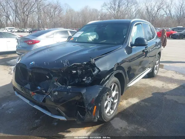 5UX53DP05N9J71774 2022 BMW X3 - Image 2