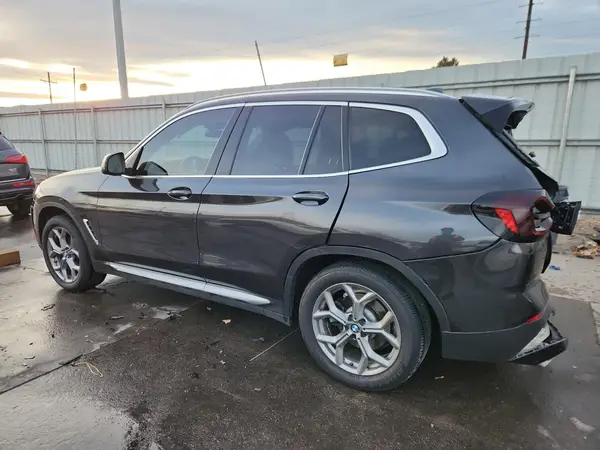 5UX53DP05N9J74545 2022 BMW X3 - Image 2