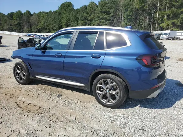 5UX53DP05N9K82082 2022 BMW X3 - Image 2