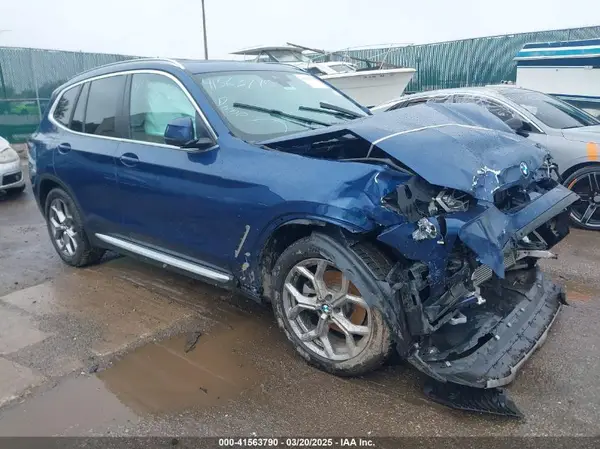 5UX53DP05N9L51319 2022 BMW X3 - Image 1