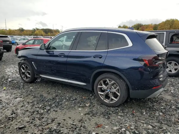 5UX53DP05N9M10062 2022 BMW X3 - Image 2