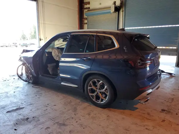 5UX53DP05N9M35981 2022 BMW X3 - Image 2