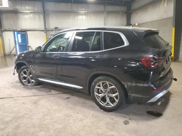 5UX53DP05N9M78927 2022 BMW X3 - Image 2
