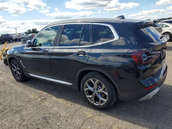 5UX53DP05N9N03535 2022 BMW X3 - Image 2