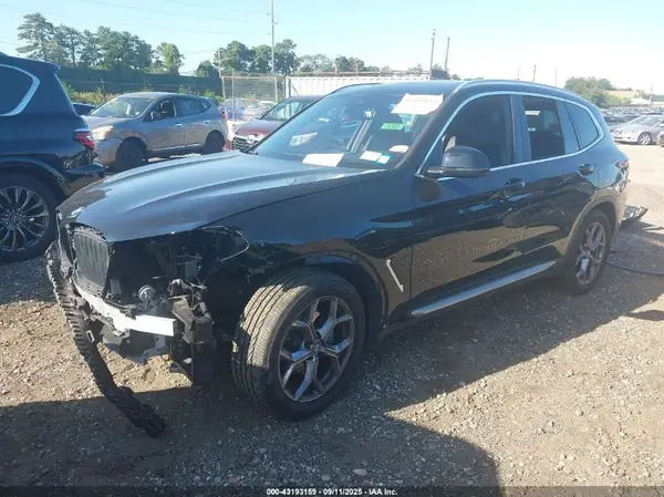 5UX53DP05N9N22375 2022 BMW X3 - Image 2