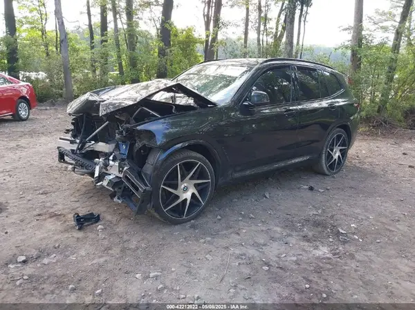 5UX53DP05N9N36647 2022 BMW X3 - Image 2