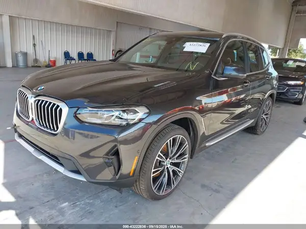 5UX53DP05P9P39900 2023 BMW X3 - Image 2