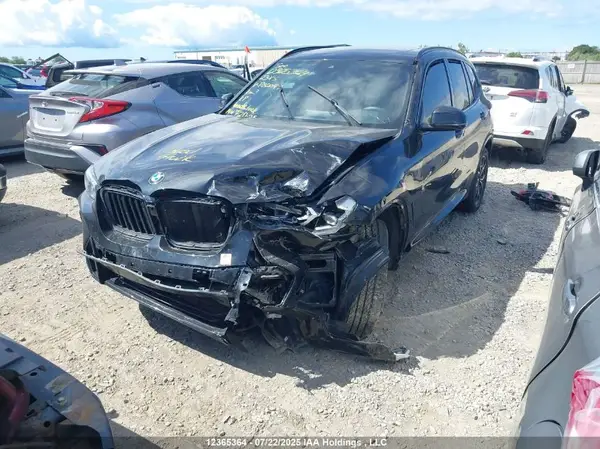 5UX53DP05P9P82049 2023 BMW X3 - Image 2