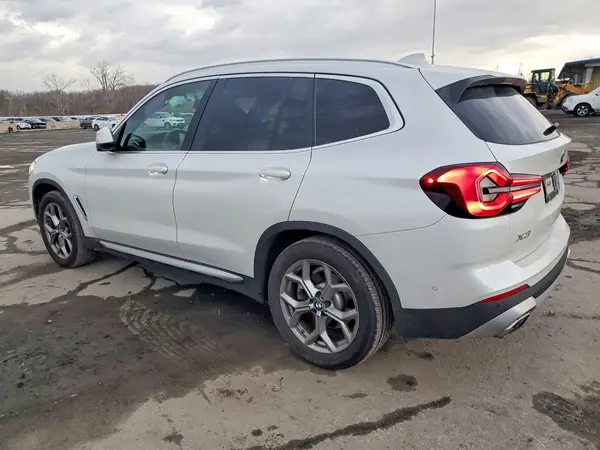 5UX53DP05P9R13447 2023 BMW X3 - Image 2