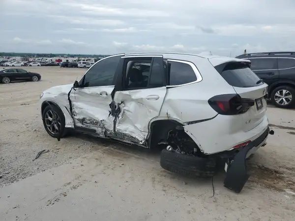 5UX53DP05P9S02475 2023 BMW X3 - Image 2