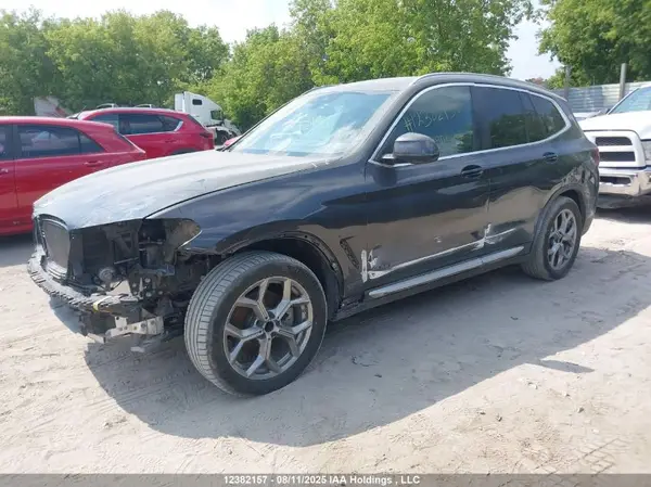 5UX53DP05P9S23102 2023 BMW X3 - Image 2