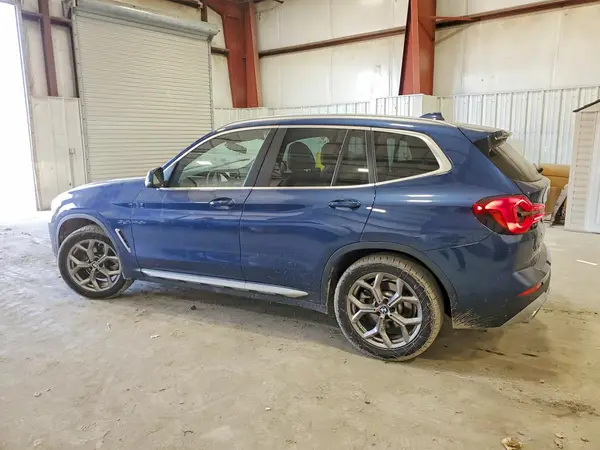 5UX53DP05P9S64569 2023 BMW X3 - Image 2