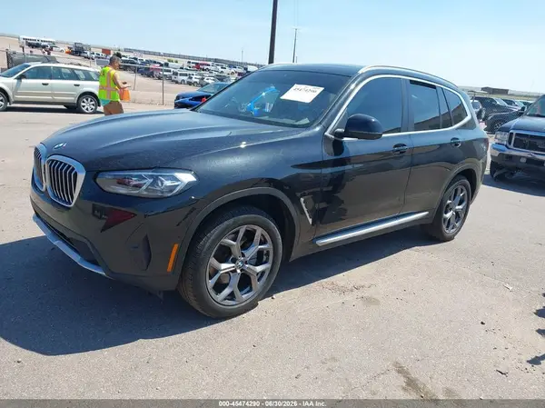 5UX53DP05P9T34071 2023 BMW X3 - Image 2