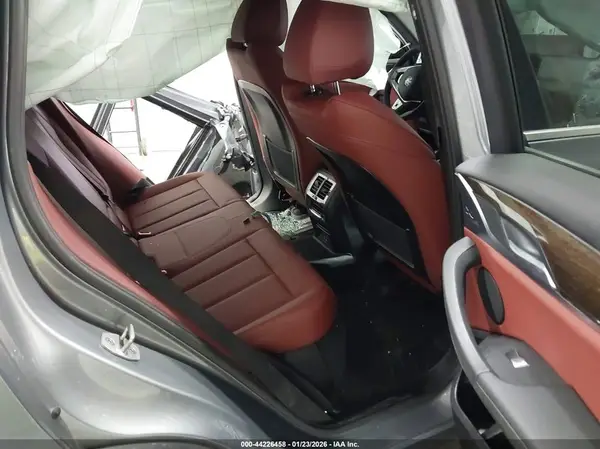 5UX53DP05R9U32665 2024 BMW X3 - Image 8