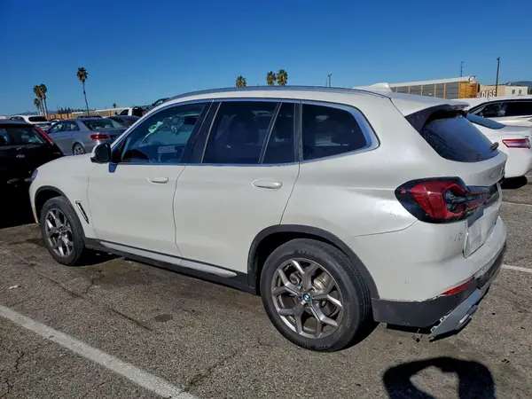 5UX53DP05R9V35147 2024 BMW X3 - Image 2