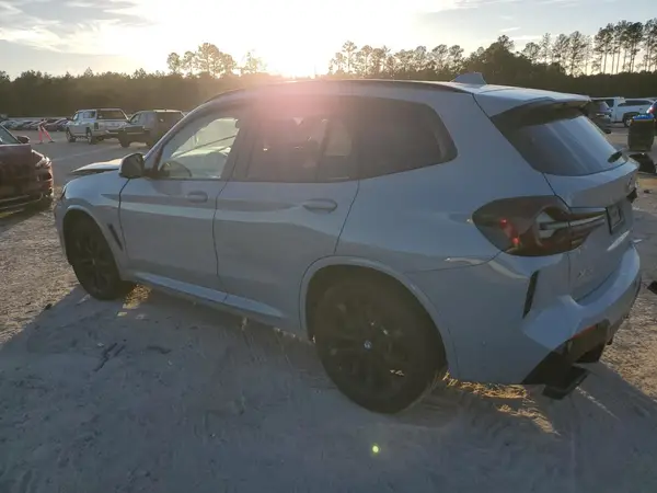 5UX53DP05R9V44172 2024 BMW X3 - Image 2