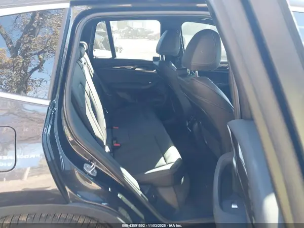 5UX53DP05R9W37340 2024 BMW X3 - Image 8
