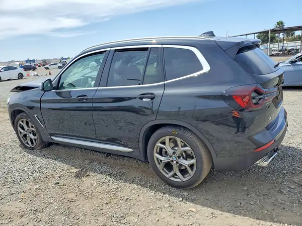 5UX53DP05R9W49164 2024 BMW X3 - Image 2