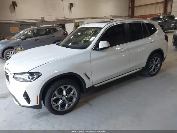 5UX53DP05R9X46526 2024 BMW X3 - Image 2
