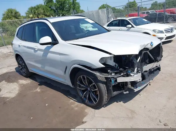 5UX53DP06N9K02837 2022 BMW X3 - Image 1