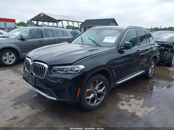 5UX53DP06N9K32419 2022 BMW X3 - Image 2
