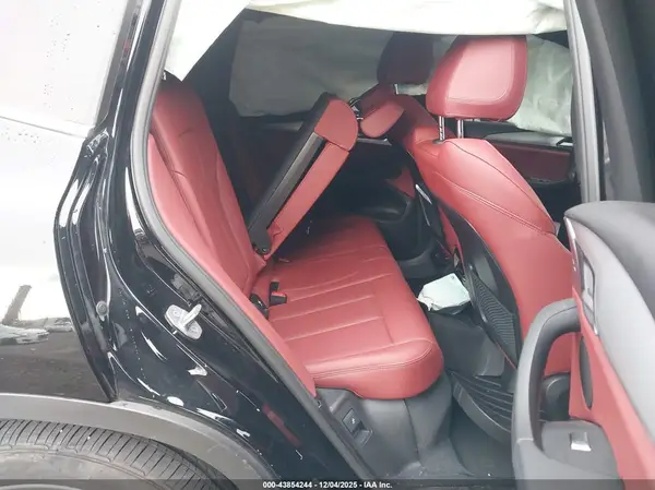 5UX53DP06N9L22430 2022 BMW X3 - Image 8
